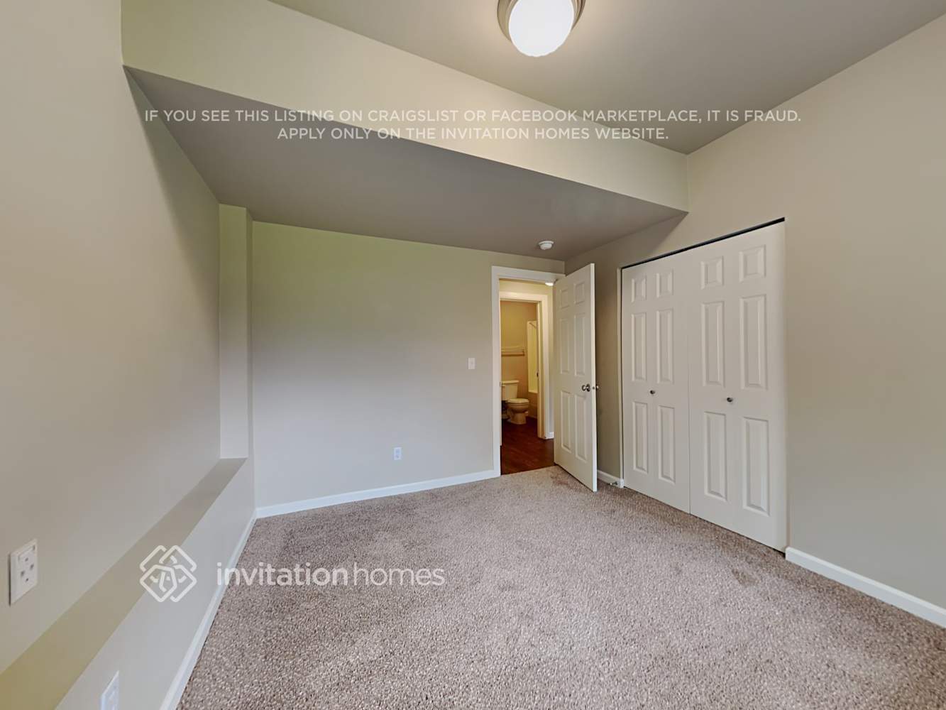 Building Photo - 521 50th St SE