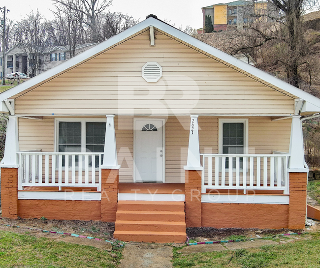 Primary Photo - 2621 Sevier Ave