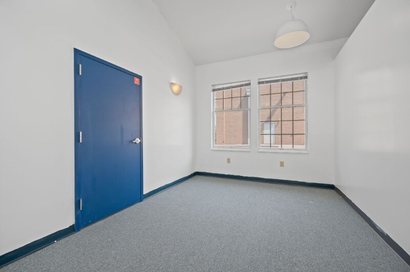 Building Photo - 4630 Pleasant Ave