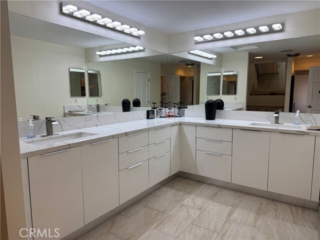 Building Photo - 26650 Silver Leaf Ln