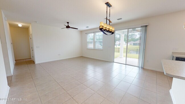 Building Photo - 5064 Sundrop Wy