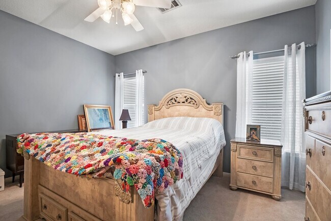 Building Photo - 9292 Deepwater Dr