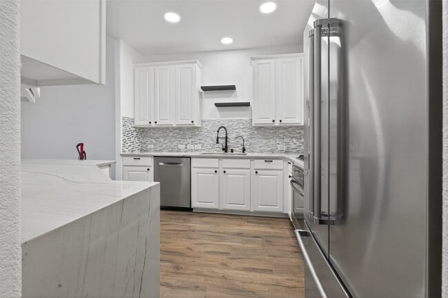 Building Photo - 1314 Glenwood Canyon Ln