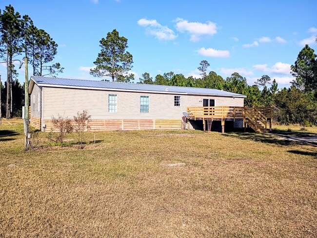 Building Photo - 299 Cayenne St