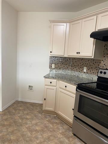 Building Photo - 1861 Sheffield Pl