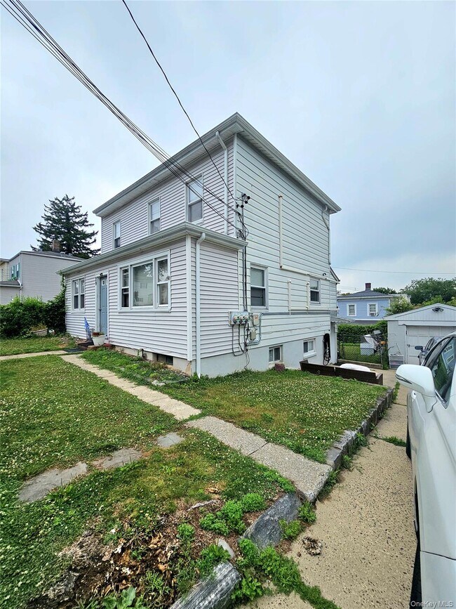 Building Photo - 29 Devoe St