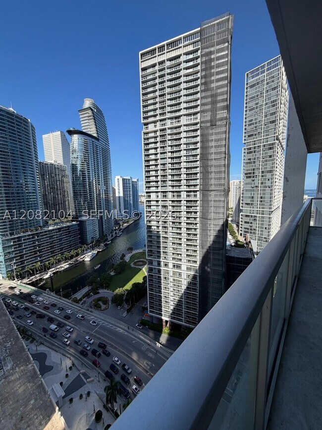 Building Photo - 500 Brickell Ave