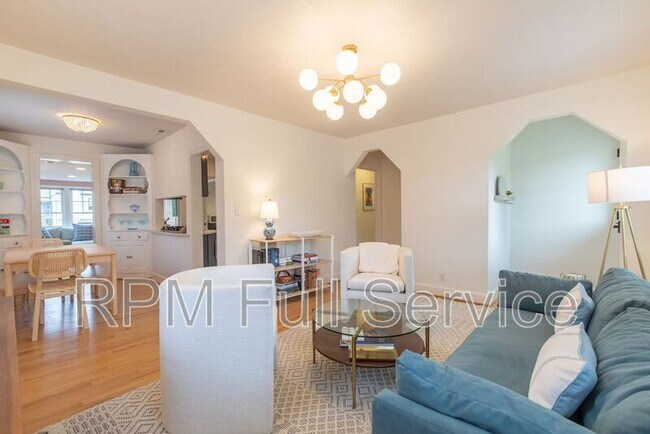 Building Photo - 2602 Acklen Ave