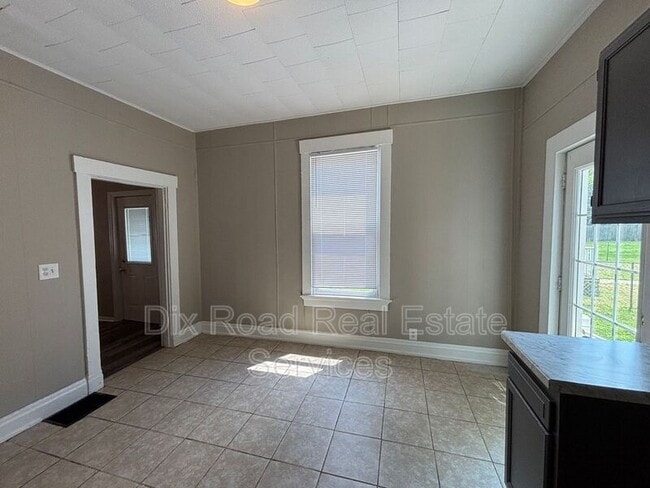 Building Photo - 539 Ross Ave