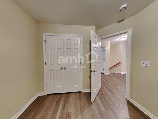 Building Photo - 4716 Byers Rd