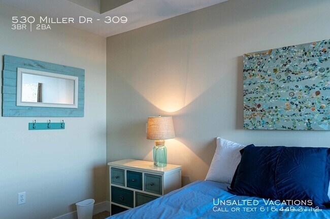 Building Photo - Grand Landing Condo