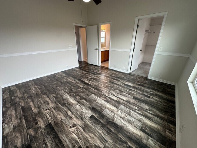 Building Photo - 3 Bed 3 bath house in Spring Creek!