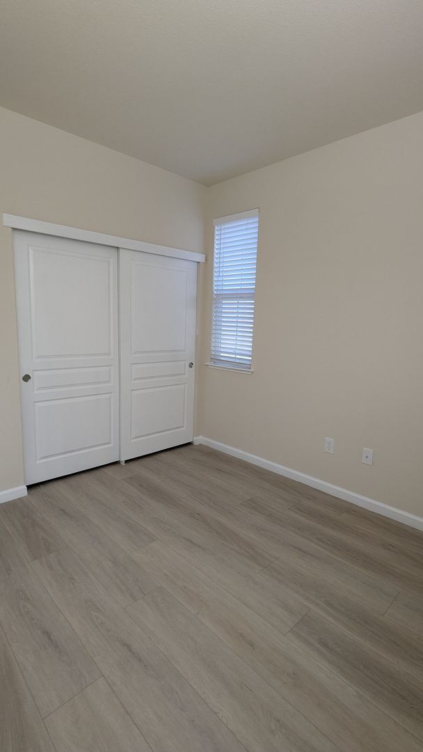 Building Photo - 3 BED 2.5 BATH IN PITTSBURG