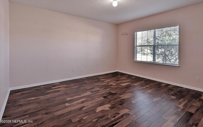 Building Photo - 3120 Double Oaks Dr