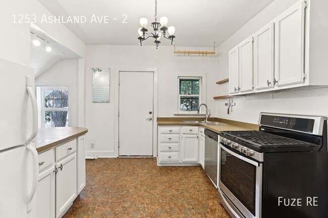 Building Photo - 1253 Ashland Ave
