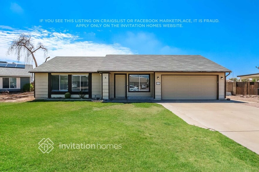 Primary Photo - 811 E Hillview Cir