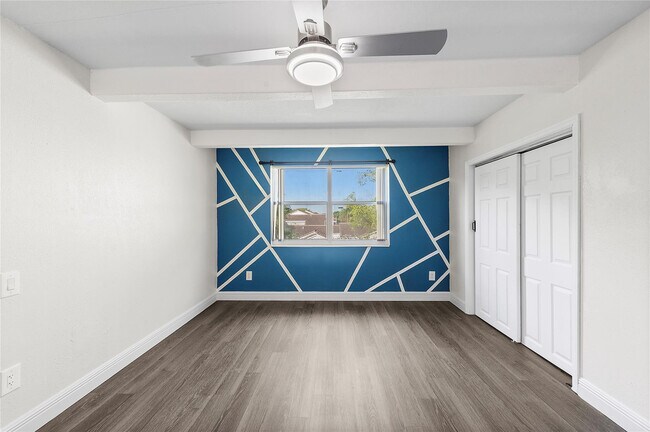 Building Photo - 10120 Boca Entrada Blvd