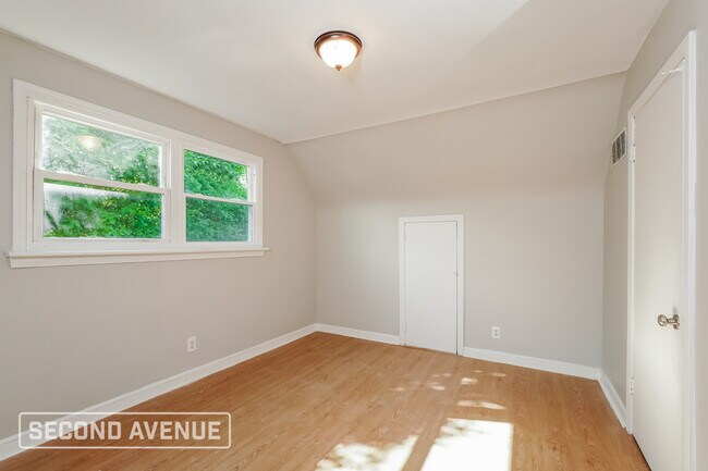 Building Photo - 2208 Plantation Dr