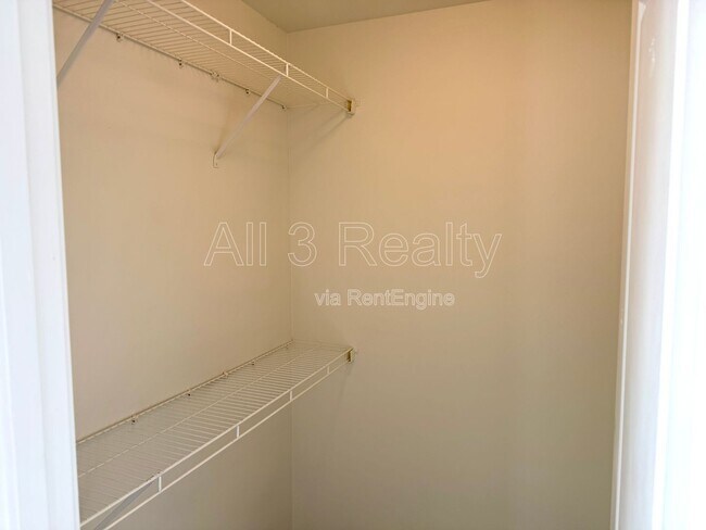 Building Photo - 6107 Heisler St
