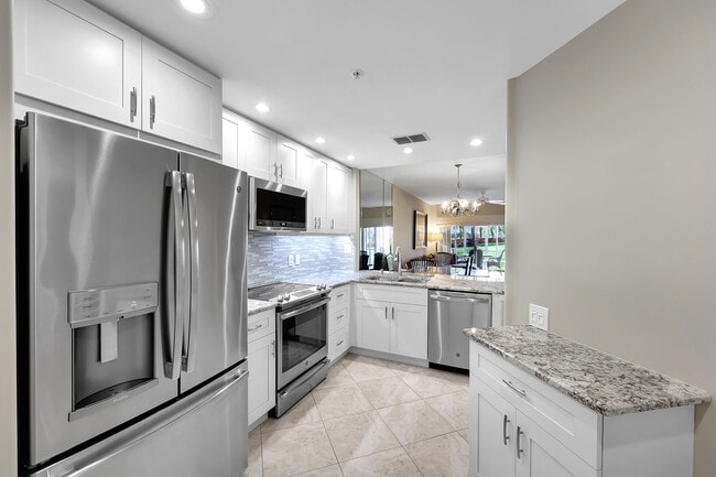 Building Photo - 28080 Cavendish Ct