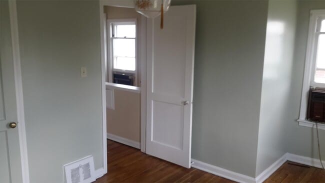 Building Photo - 8576 Manor St