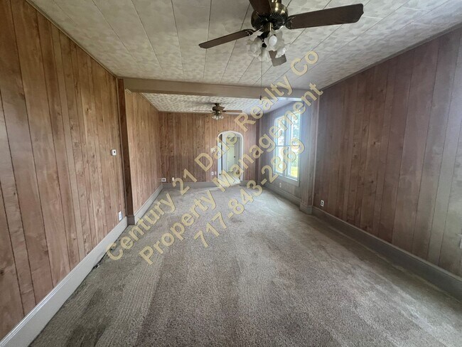 Building Photo - Lovely 2 BR 1.5 Bath Home in Dallastown Sc...