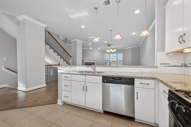 Building Photo - 4208 Old Spanish Trl