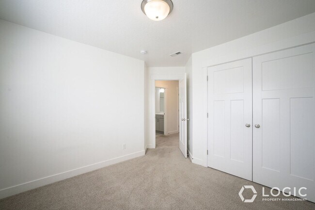 Building Photo - 3704 W 2380 N