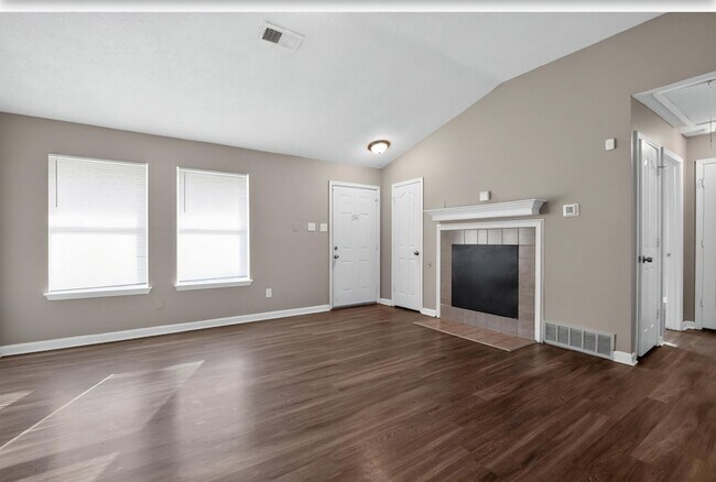 Building Photo - 4393 Bishop Hills Dr