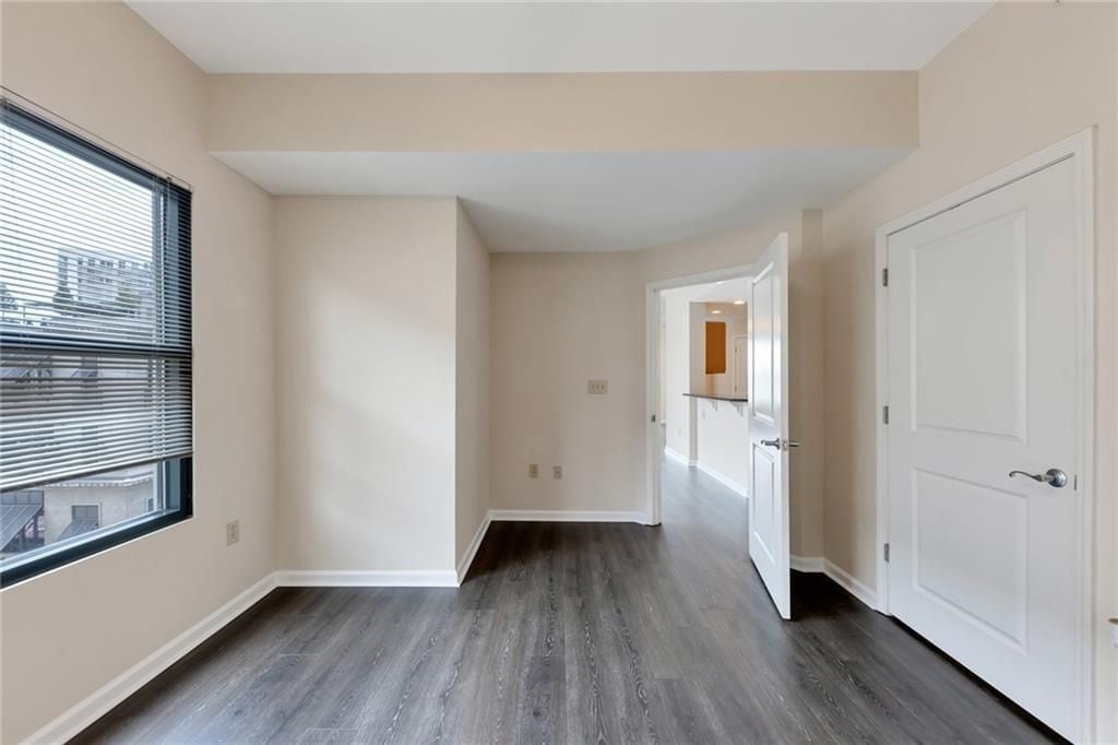 Building Photo - 3040 Peachtree Rd