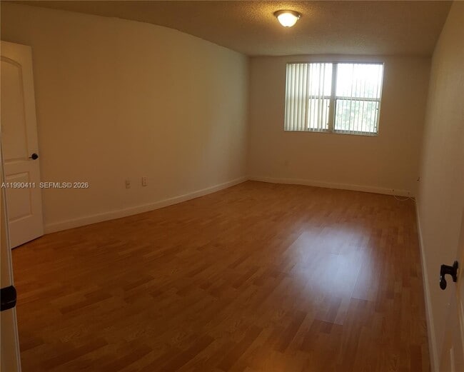 Building Photo - 8215 Lake Dr