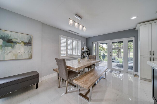 Building Photo - 10131 SW 108th St