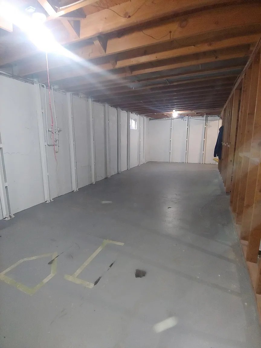 Building Photo - 800 Lotus Way