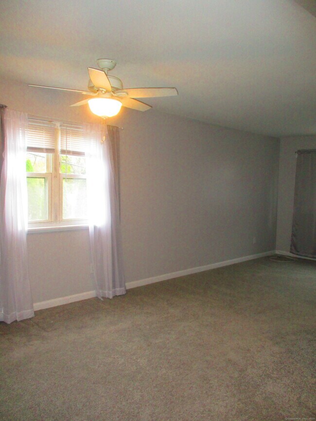 Building Photo - 29 Van Buren Ave