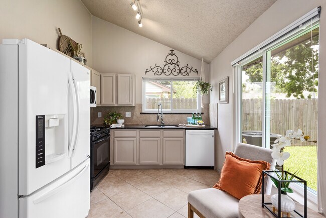 Building Photo - 20514 Blue Beech Dr