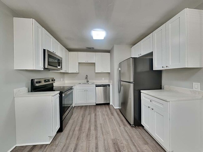 Building Photo - 2320 Auburn St S