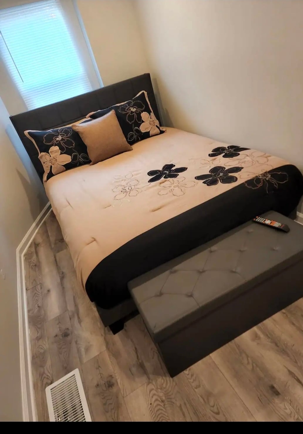 Building Photo - 4047 Harrison St