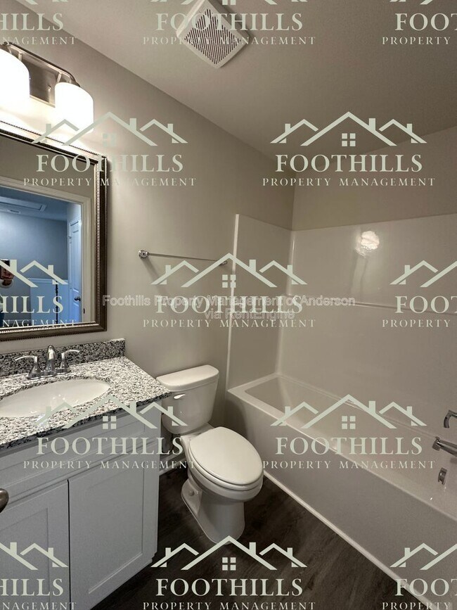 Building Photo - 226 Islay Way