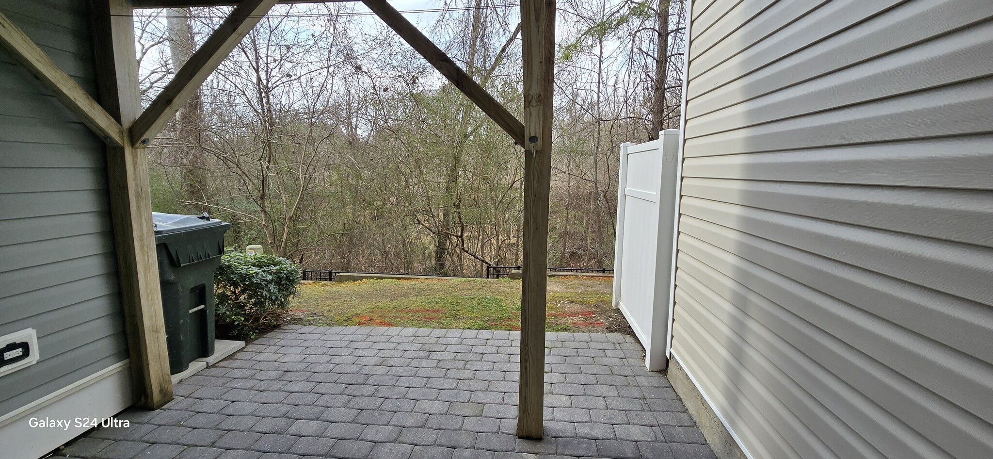 Building Photo - 14423 Hamletville St