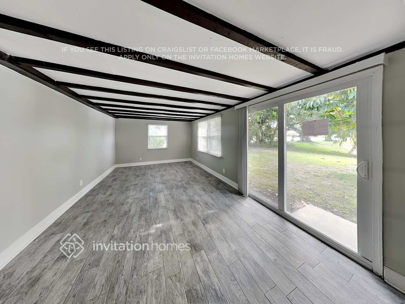 Building Photo - 19545 Carolina Cir