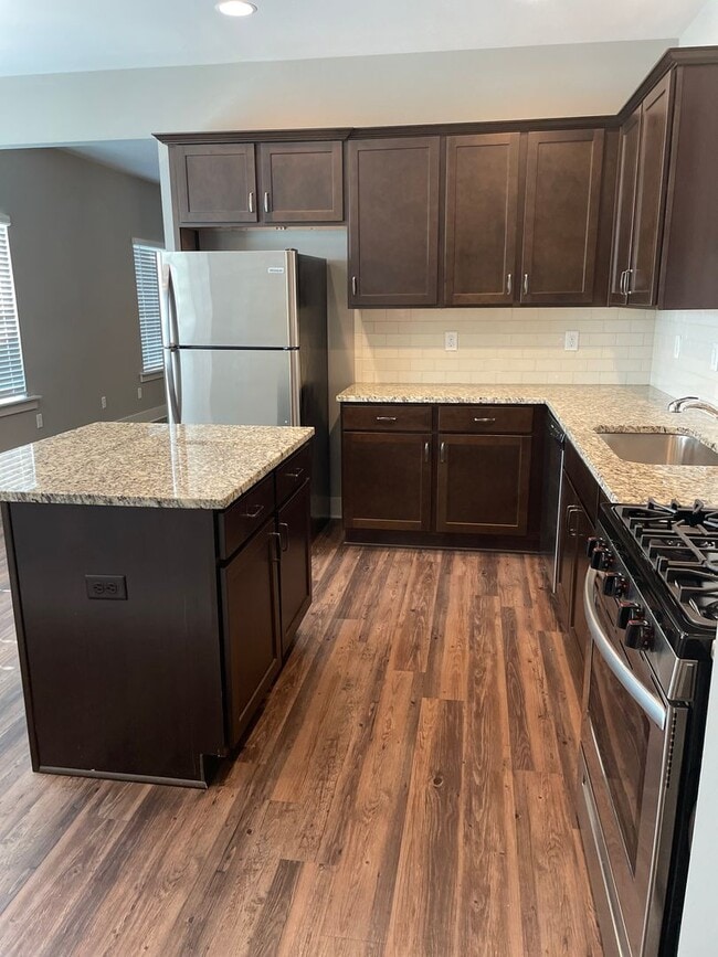 Building Photo - 3 Bedroom Home With Spacious Garage and Fenced Backyard!