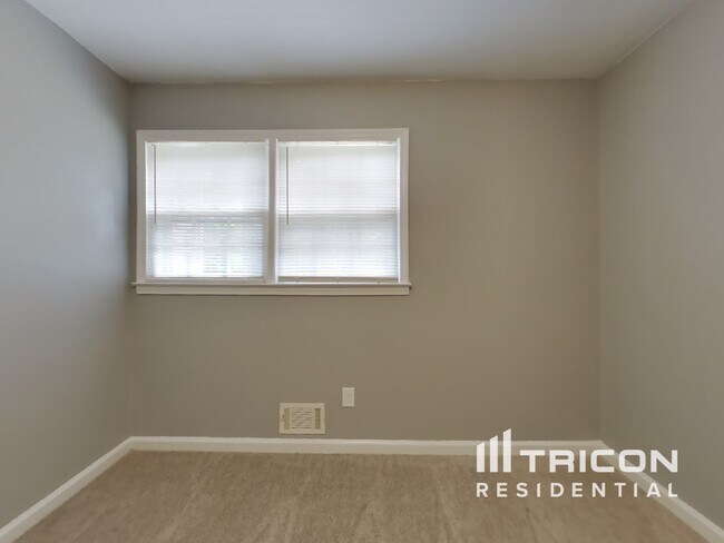 Building Photo - 4124 Lauada Dr