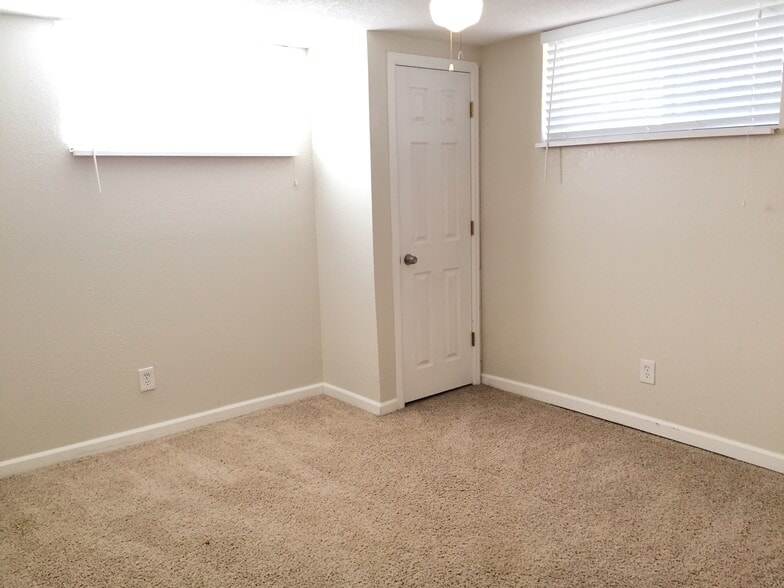 Bedroom 3 (downstairs) - 4660 Perry St