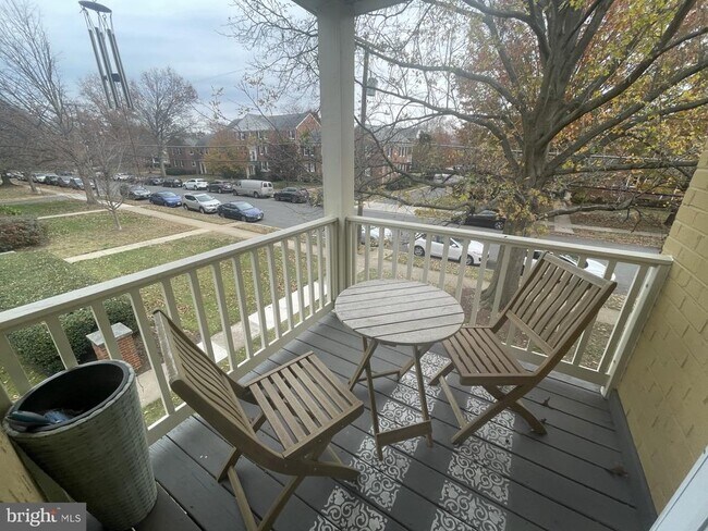 Building Photo - 6610 Potomac Ave