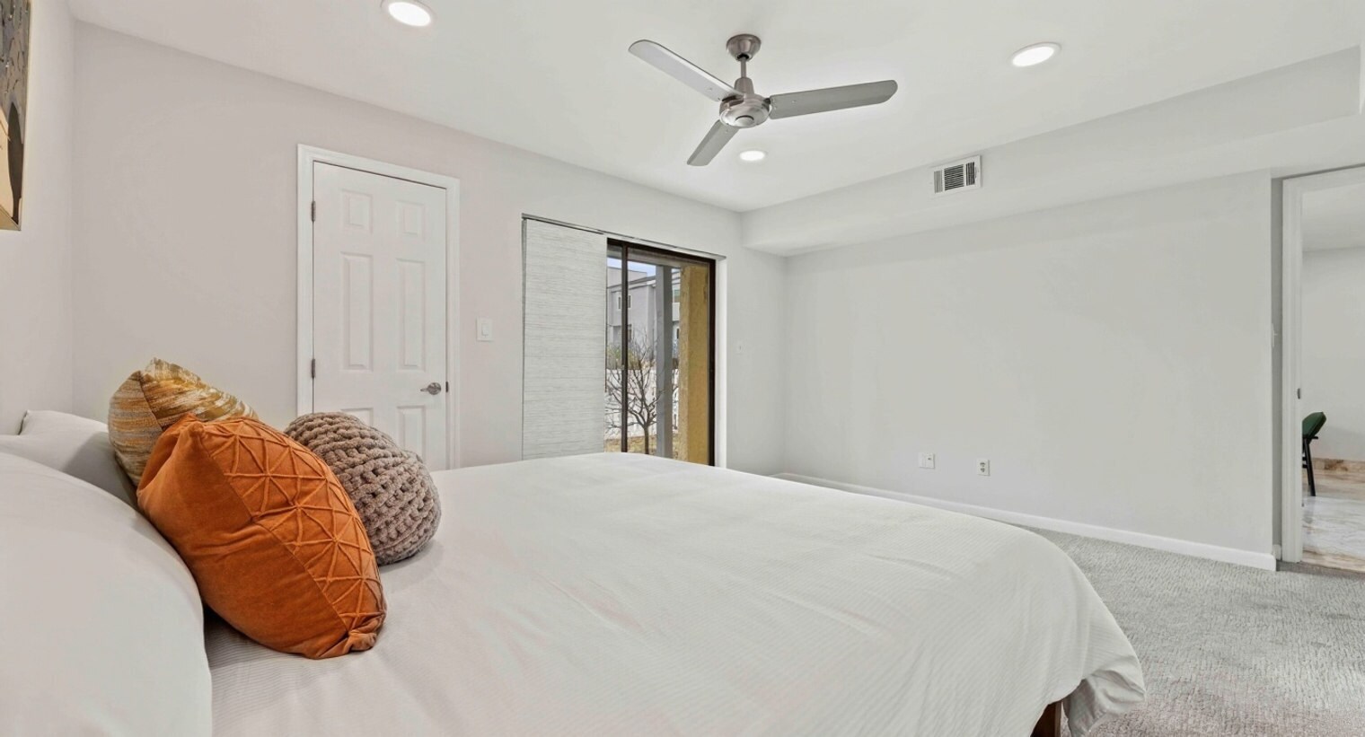 Building Photo - 330 Bluefish Dr