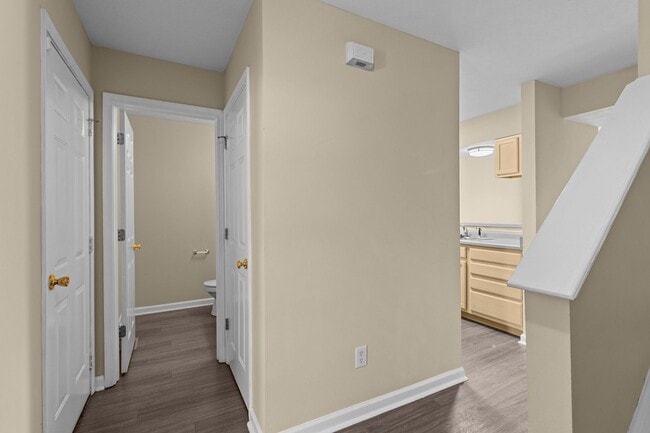 Building Photo - SPECIAL! $1,650 MONTHLY FOR A 6 MONTH LEASE!