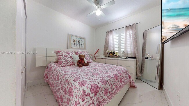 Building Photo - 16247 SW 92nd Terrace