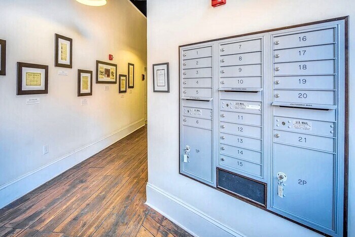 Building Photo - 215 N Court St