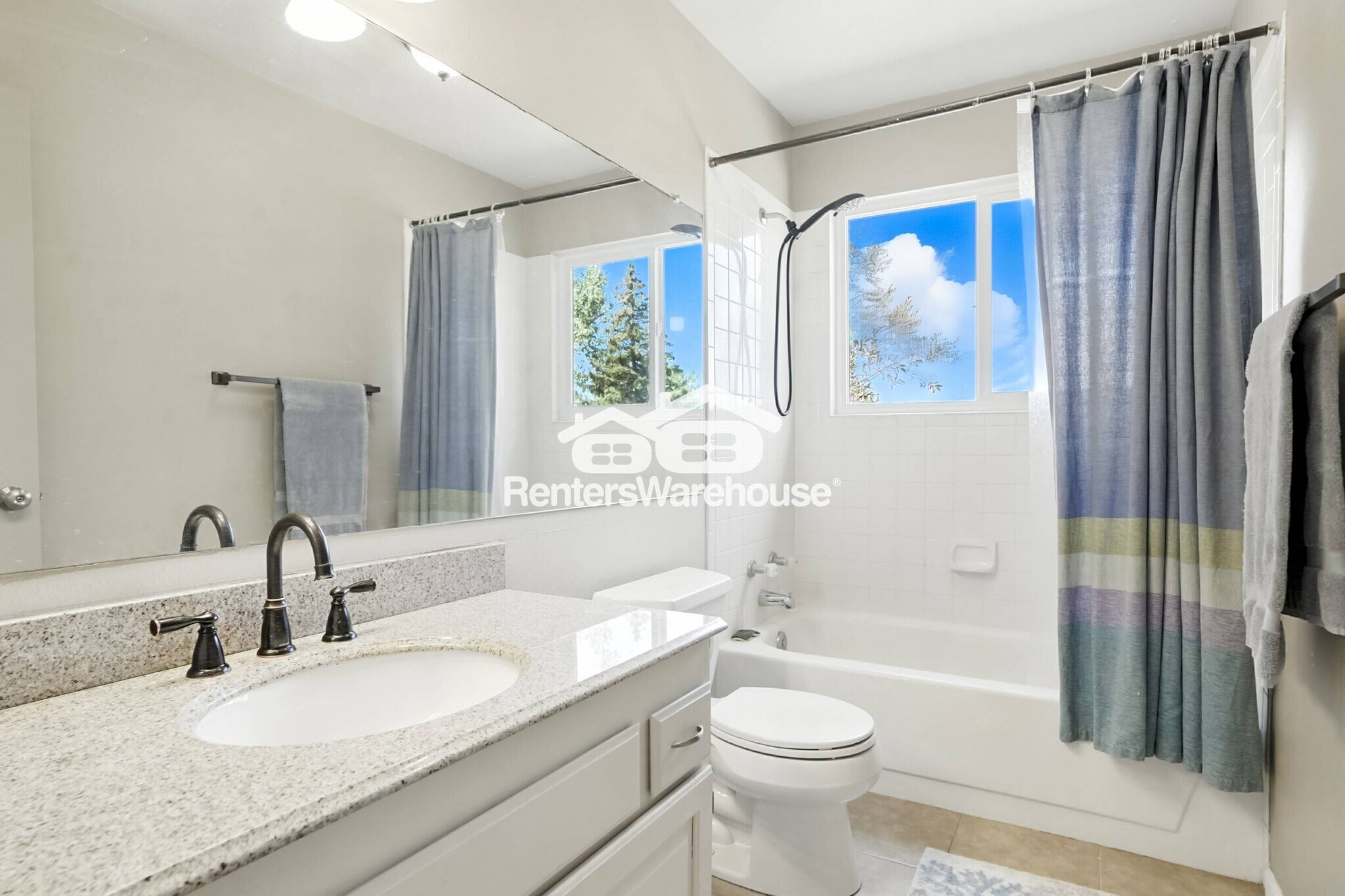 Building Photo - 131 Grouse Pl