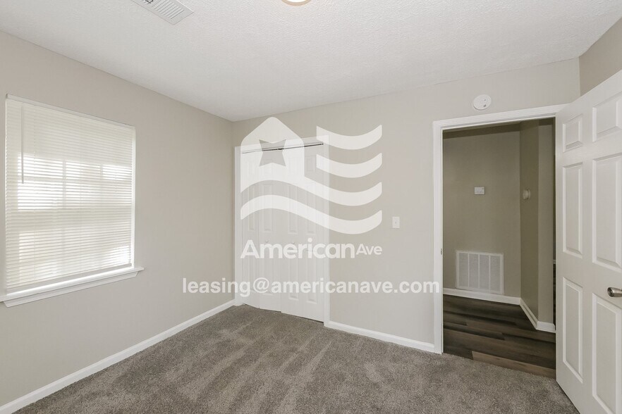 Building Photo - 213 Reid St